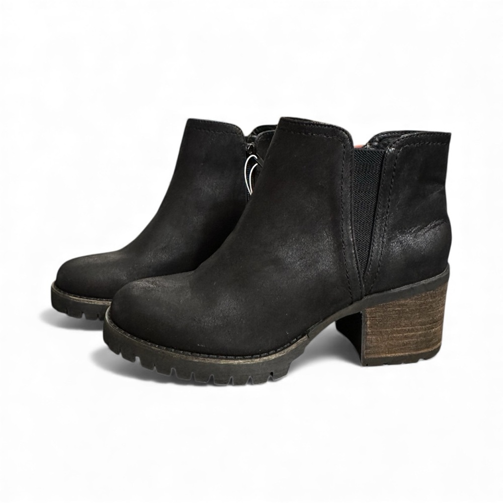 Carlos Santana Black Leather Ankle Booties